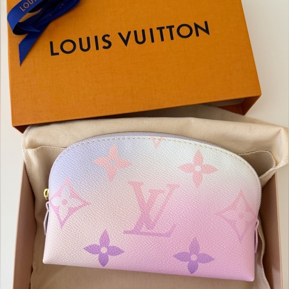 NWT Louis Vuitton Cosmetic Pouch, Sunrise Pastel M59944 - Picture 1 of 15